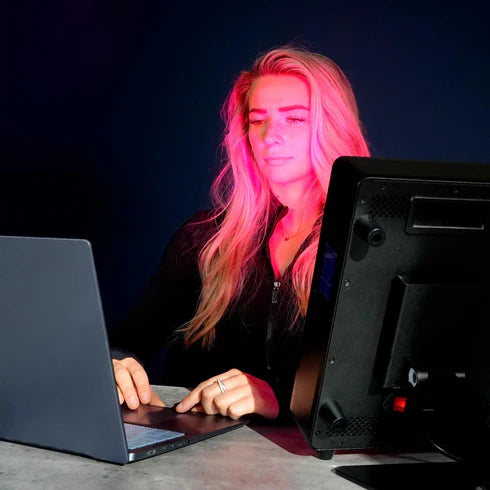 Desktop Red Light Panel