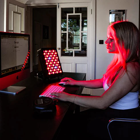 Desktop Red Light Panel